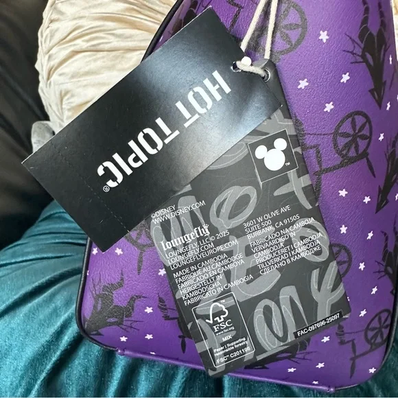 Disney Sleeping Beauty Maleficent Hand Bag and Crossbody Bag: NWT - Picture 5 of 12